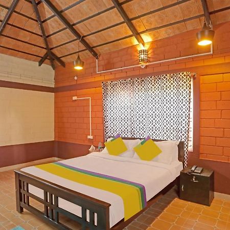 Hotel Allaranda Homestay Madikeri Extérieur photo