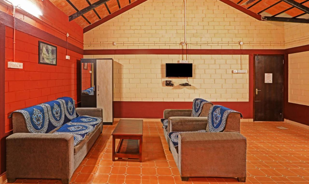 Hotel Allaranda Homestay Madikeri Extérieur photo