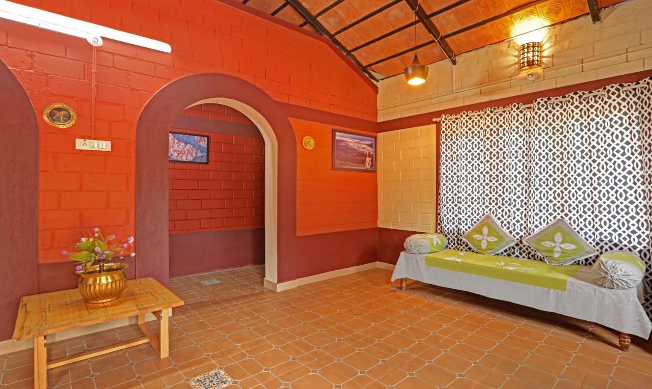 Hotel Allaranda Homestay Madikeri Extérieur photo
